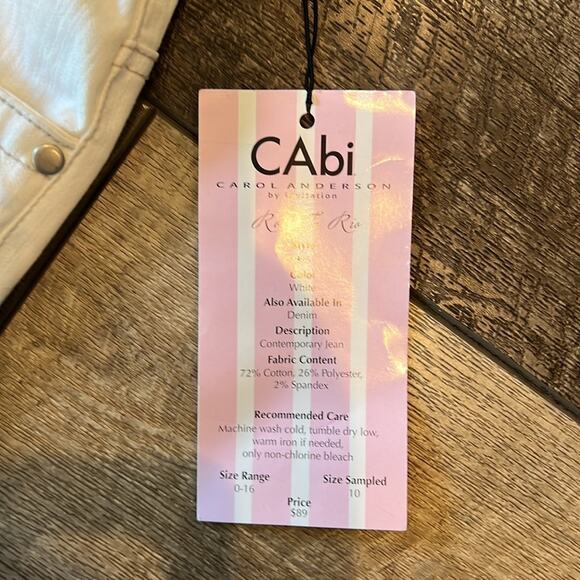 NWT CAbi Off-White Contemporary Boot Cut Jean Style 895 Size 10 - Picture 8 of 8